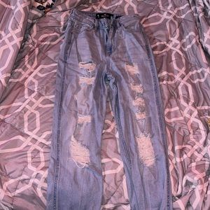 Hollister tee jeans size 0 curvy ultra high rise mom jeans